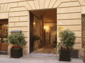 Гостиница Graziella Patio Hotel  Ареццо